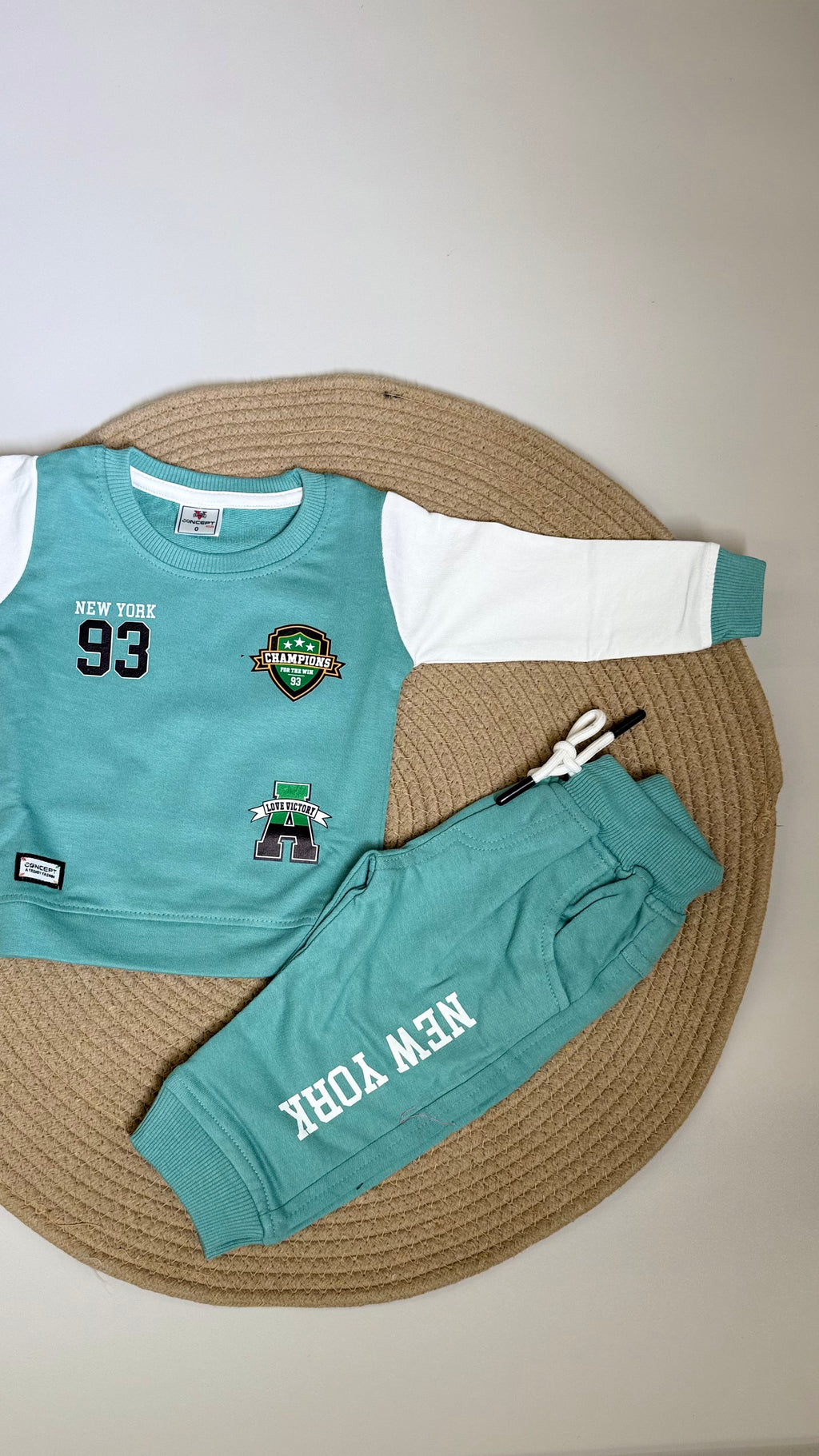 Long sleeves for boys
