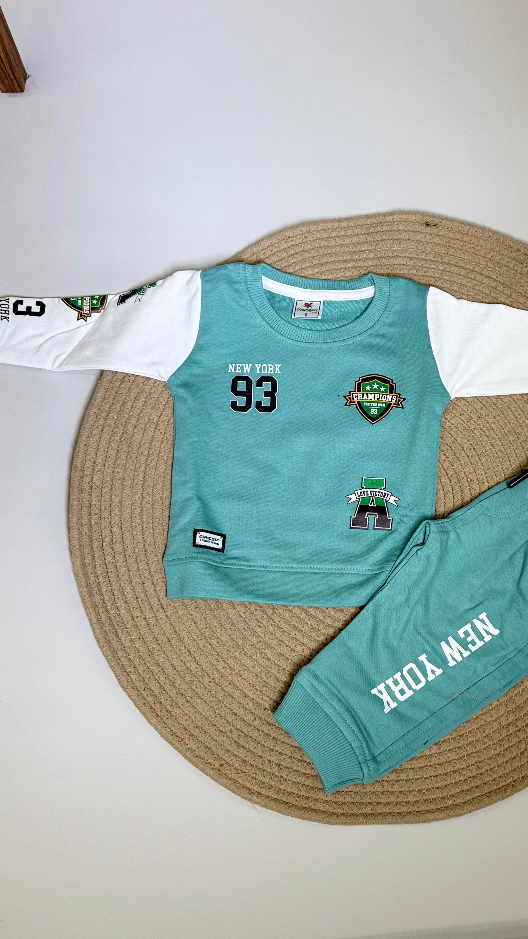 Long sleeves for boys