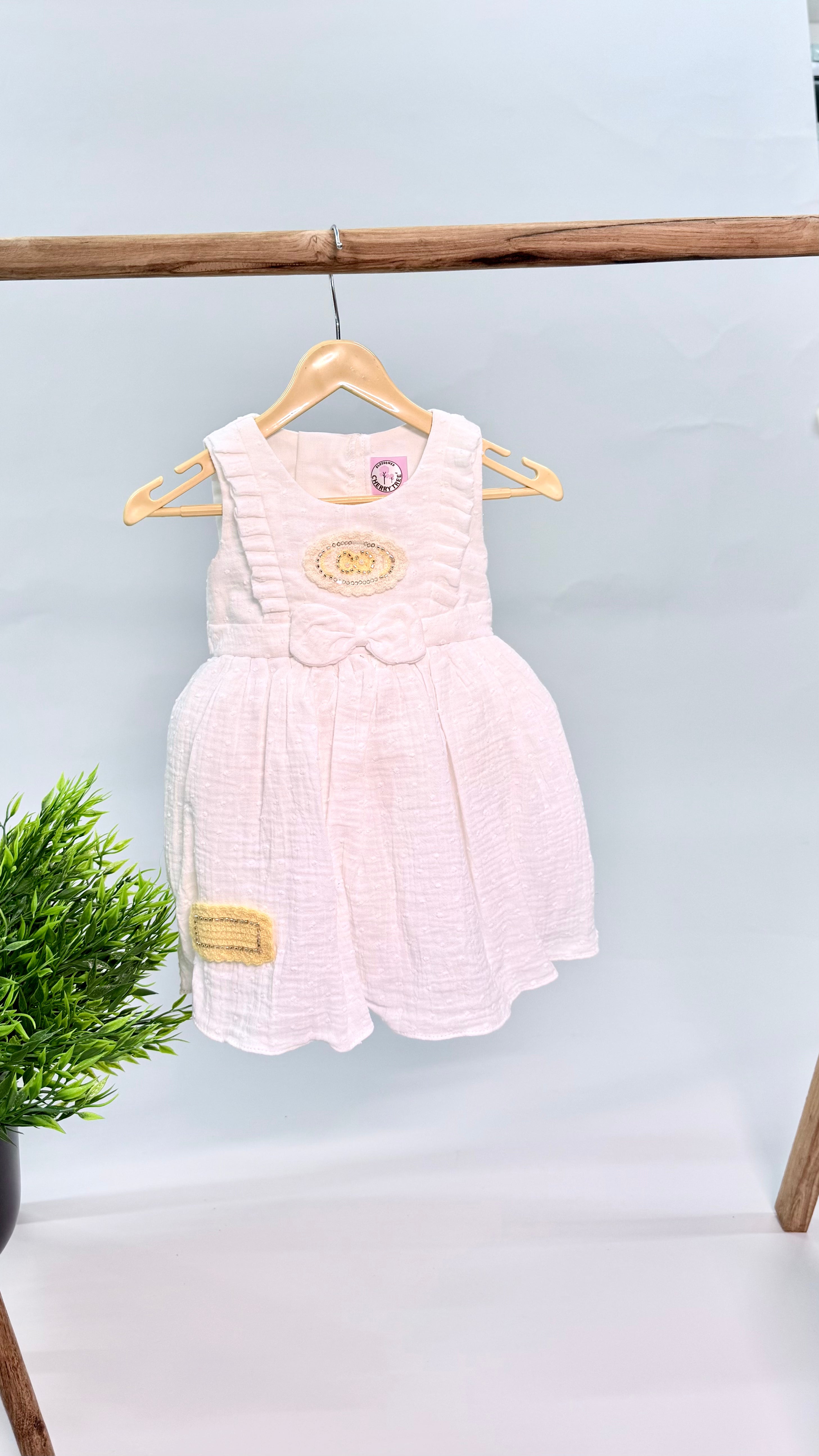 Linen Style for Girls