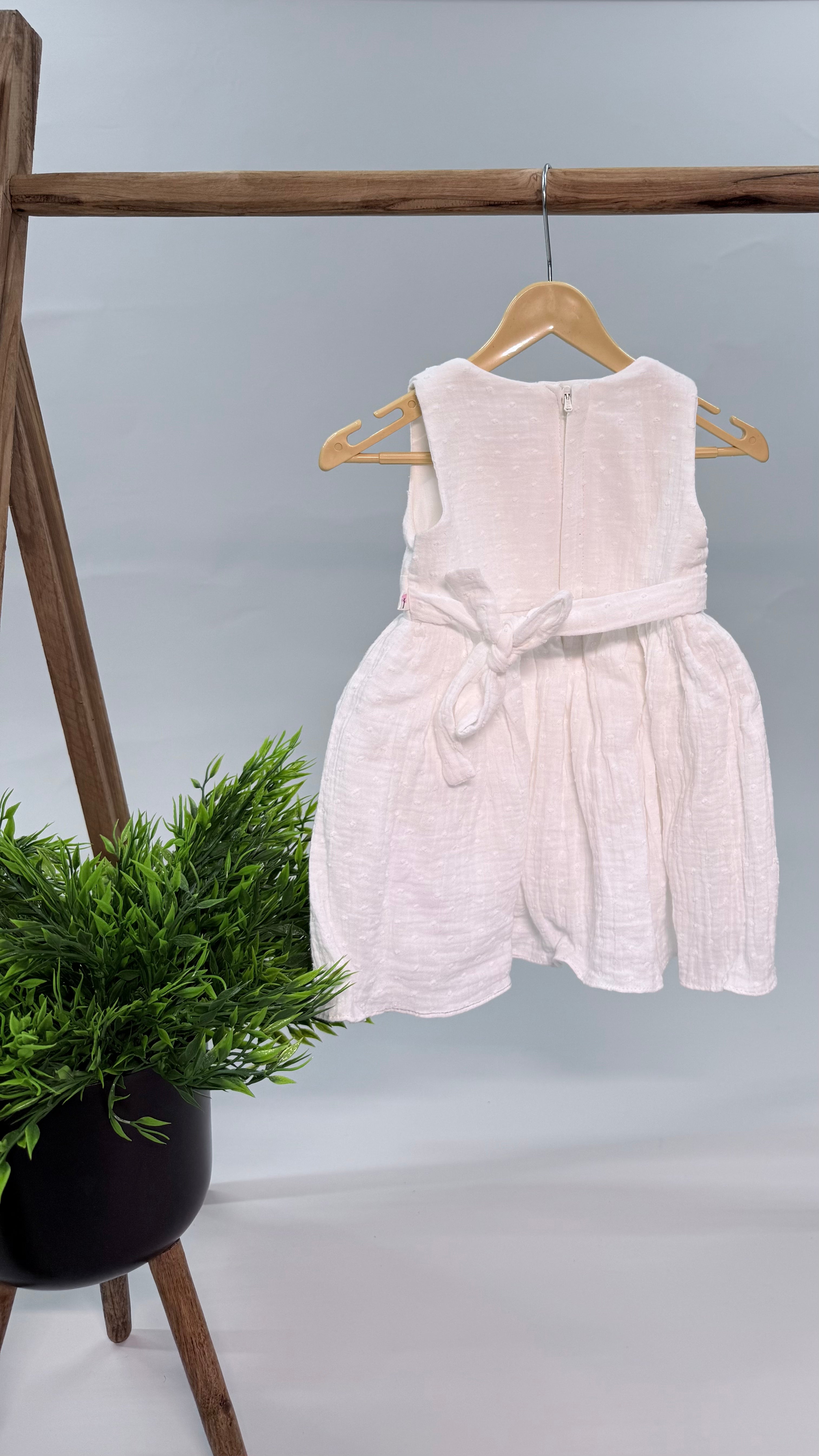 Linen Style for Girls